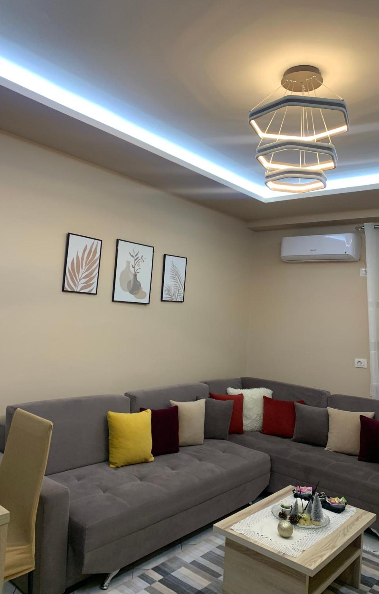 Ridi'S Comfort Apartment Shkoder Exterior photo